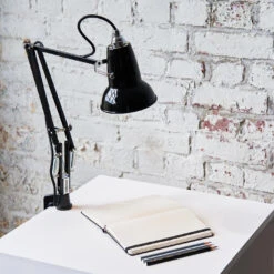 Anglepoise Original 1227 Mini Lamp With Desk Clamp -Beste Lichtgeschäft 002 Anglepoise Original 1227 Mini Klemm ambient 108258 schwarz be493802b3f2ecaced643263ca9ce53b