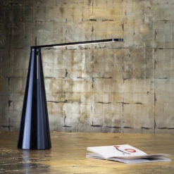 Martinelli Luce Elica Junior 12 Martinelli Luce Elica Junior -Beste Lichtgeschäft 002 Martinelli Luce Elica Junior Tisch ambient3 5dac9df45e24ec9c68ae201e9a7f128e