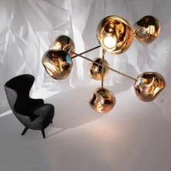 Tom Dixon Melt Chandelier Large 11 Tom Dixon Melt Chandelier Large -Beste Lichtgeschäft 002 Tom Dixon Melt Chandelier Large ambient 126312 Gold 009560dbe086e5aad3c03bffcb67bf4e