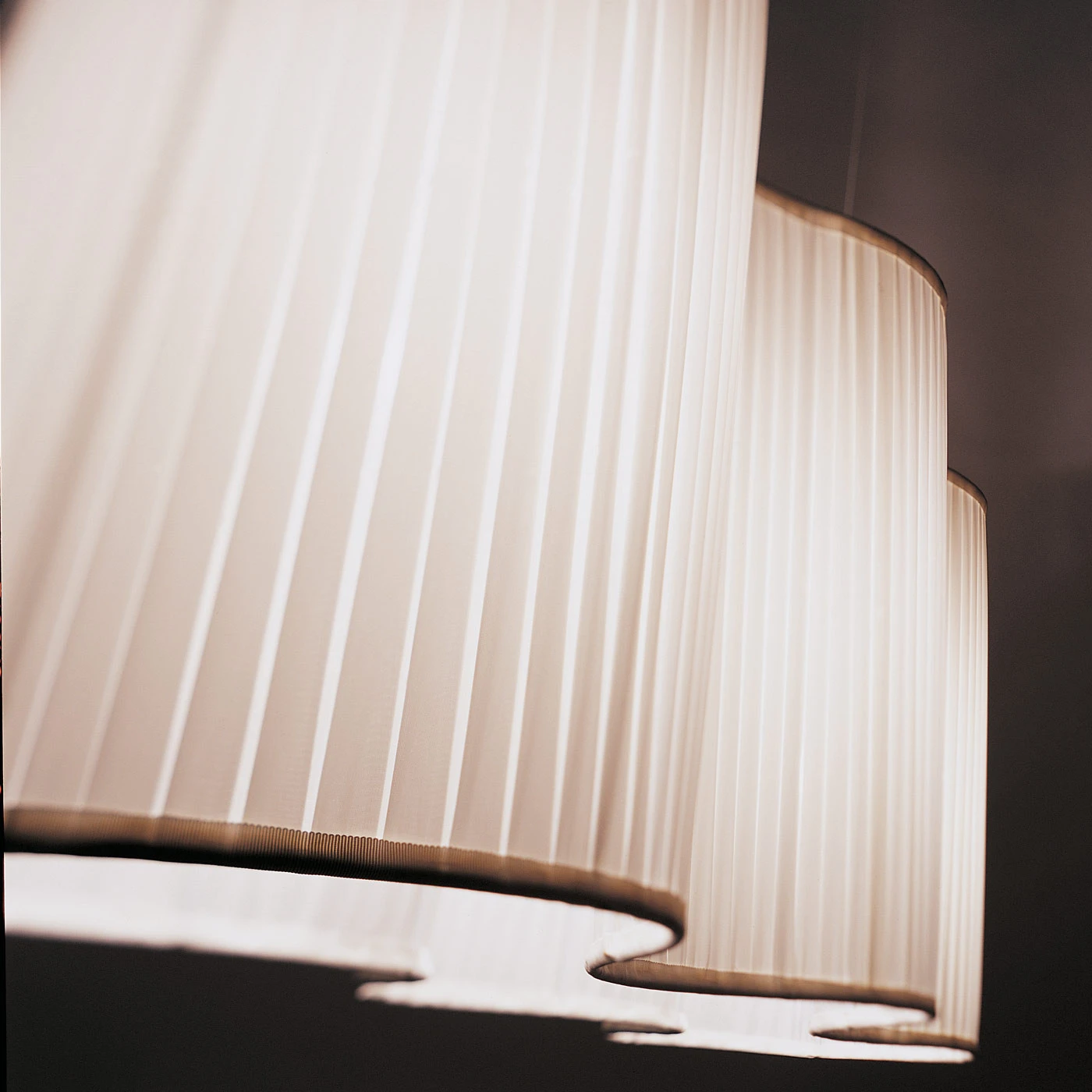 Dix Heures Dix Suspension 3 Lampes H412 5 Dix Heures Dix Suspension 3 Lampes H412 – Bild 3