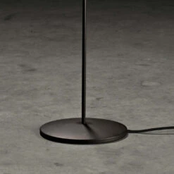 Holtkötter Fifties 6357-1 Fumé Matt 7 Holtkötter Fifties 6357-1 Fumé Matt -Beste Lichtgeschäft 004 Holtkoetter Fifties 6357 fume matt Steh detail2 d42fab5c494774580a6420ea1a986268