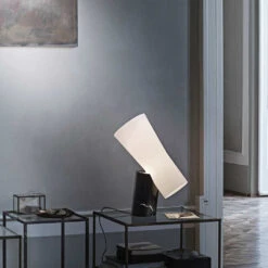 Foscarini Nile Tavolo 18 Foscarini Nile Tavolo -Beste Lichtgeschäft 008 Foscarini Nile Tisch ambient 126938 schwarz 7f7769e5f73dcd409ba5bbc4b06d718d