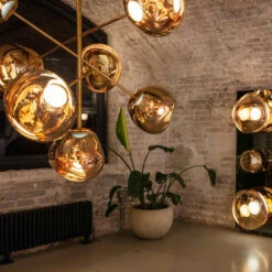 Tom Dixon Melt Chandelier Large 15 Tom Dixon Melt Chandelier Large -Beste Lichtgeschäft 008 Tom Dixon Melt Chandelier Large ambient 126312 Gold b176907951274db80667d8ba2da925e1