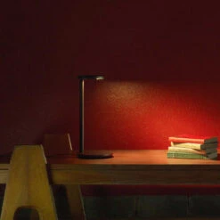 Flos Oblique Qi -Beste Lichtgeschäft 010 Flos Oblique Qi Tisch ambient 6ef2269a1c11d21d1f813b8ef4856875