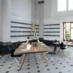 Tom Dixon Beat Tall LED -Beste Lichtgeschäft 015 Tom Dixon Beat Tall Brass Pendelleuchte ambient 67244 messing 4e82ce718faa436829c78fc0baecca36